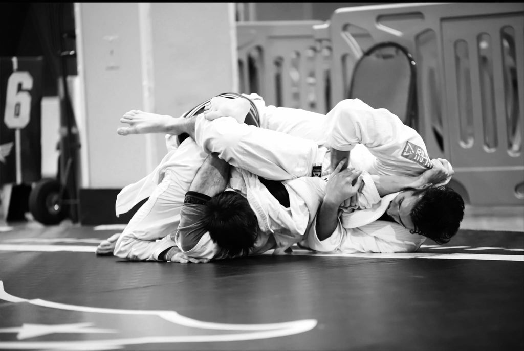 Mastering the Art of Jiu-Jitsu: Techniques Every Beginner Should Know